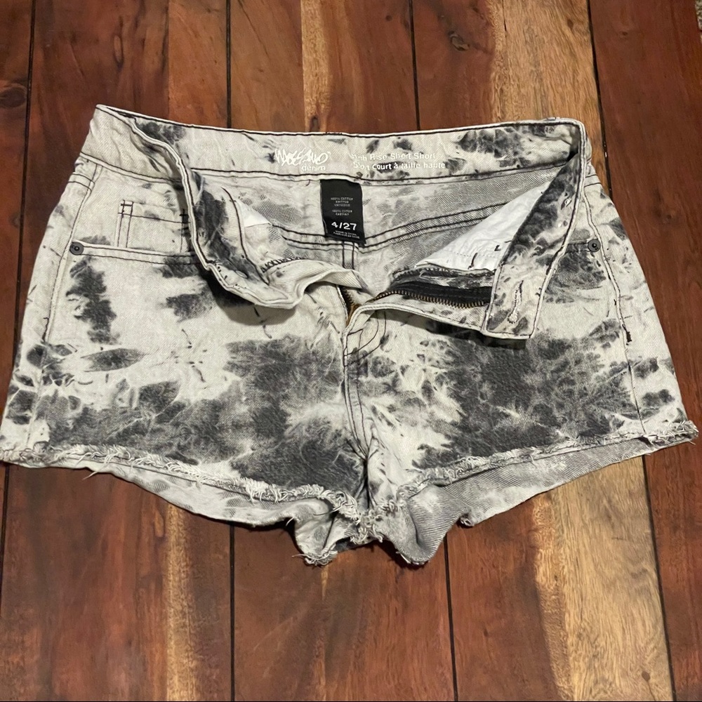 Mossimo High Rise Shorts 🔥🖤 - Picture 2 of 6